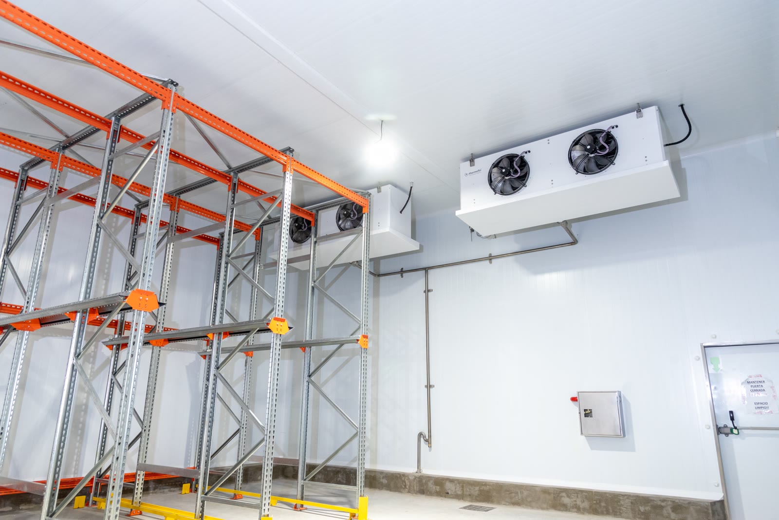 Planta frigorífica de congelado y almacenamiento 0